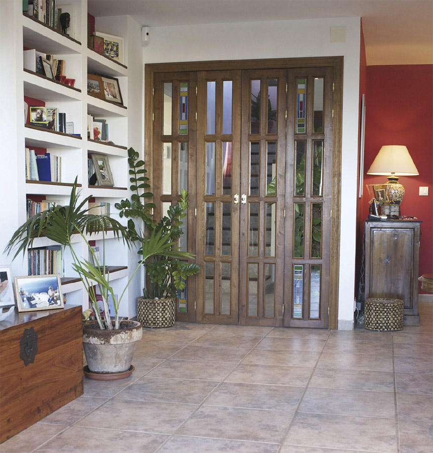 Casa Coveta luxury refurbishment library, Campello Alicante